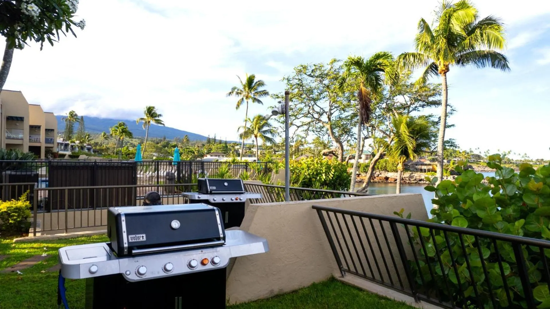 Kbm Resorts Free Car Napili Point Oceanfront 1-Bedroom Condo With Luxury Amenities Nap-B26 Kapalua